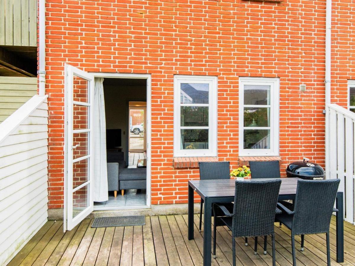 4 Person Holiday Home In R M Sønderby Kültér fotó