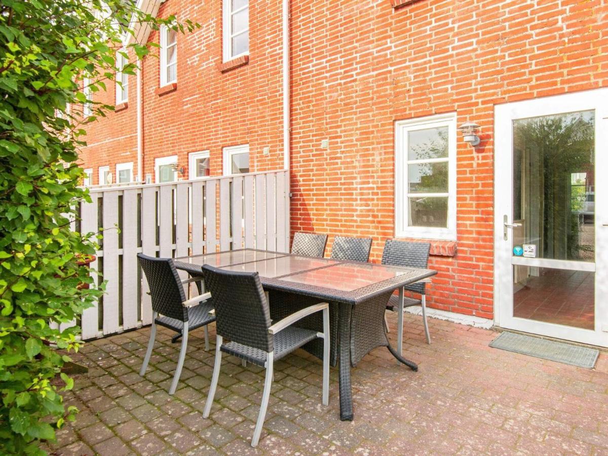 4 Person Holiday Home In R M Sønderby Kültér fotó